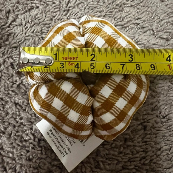 NWT 4 Plaid Pumpkins - Picture 6 of 8